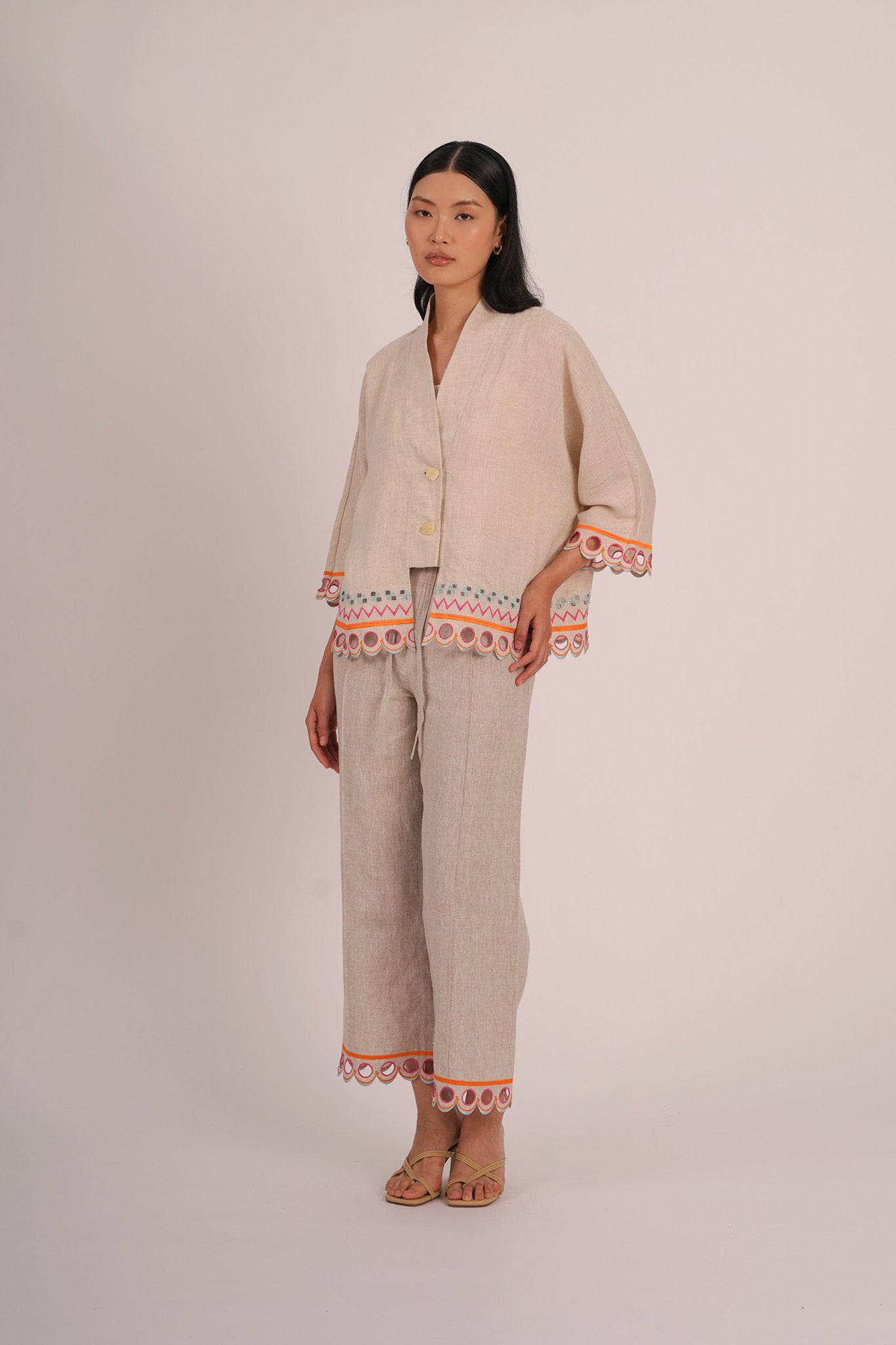 WANDER Linen Pants in Cairo
