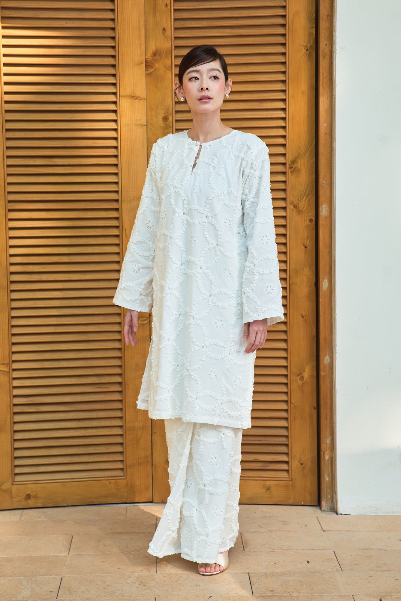SENSE Classic Kurung in White