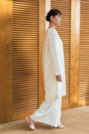 SENSE Classic Kurung in White