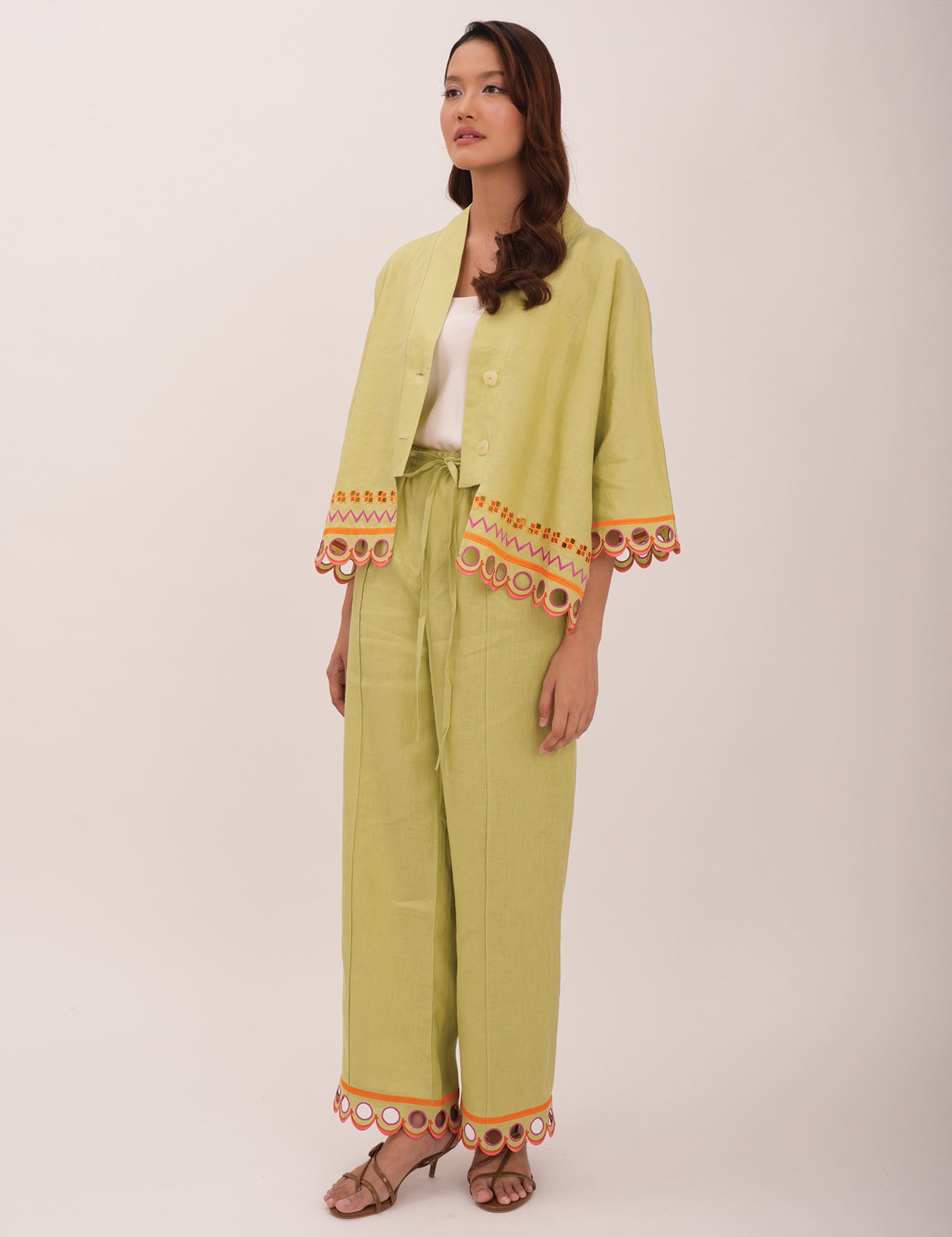 CL-KIMONO2_b63eacba-a42b-4203-b847-42e6ff54fbee.jpg