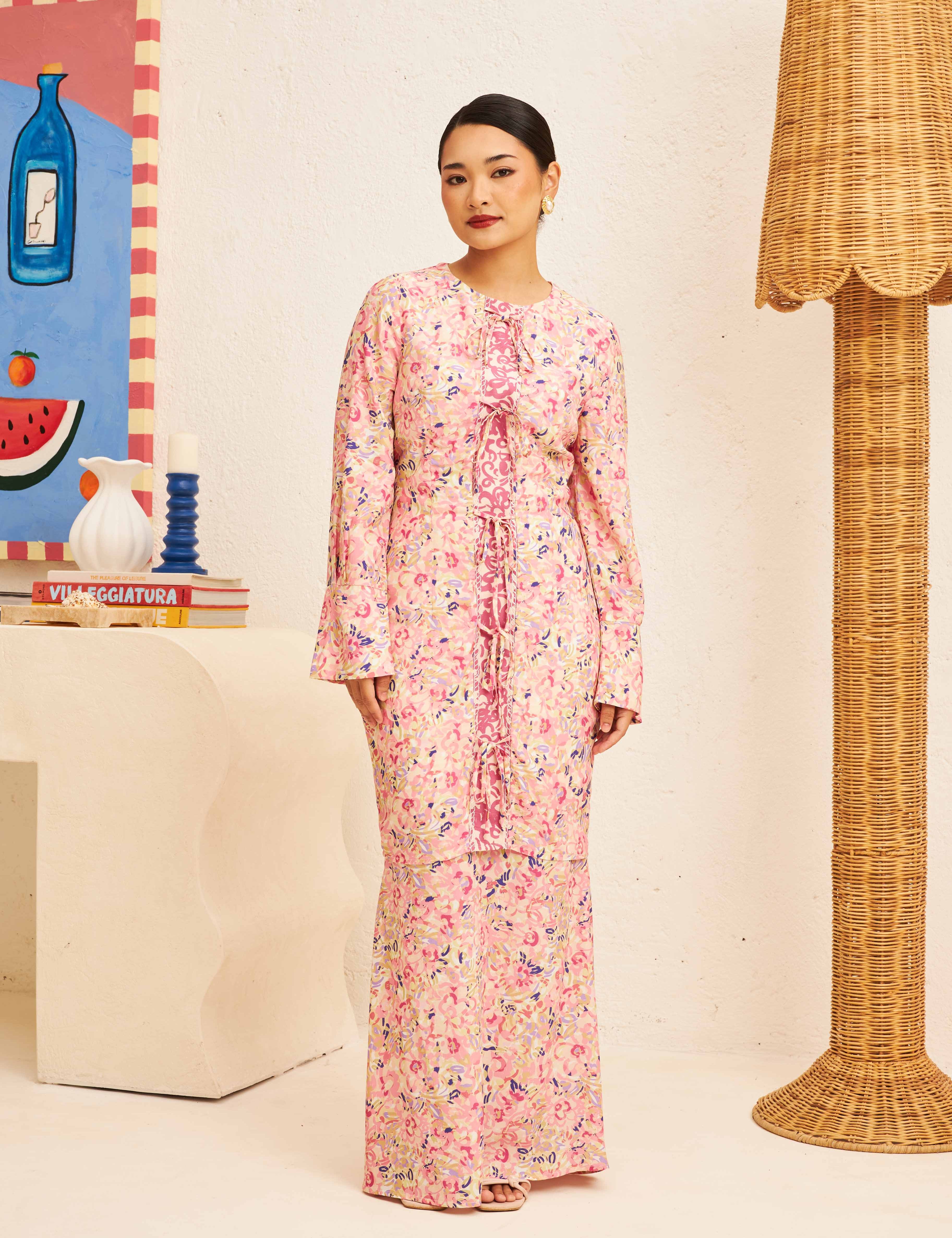 EDENMKURUNG_PETAL01.jpg