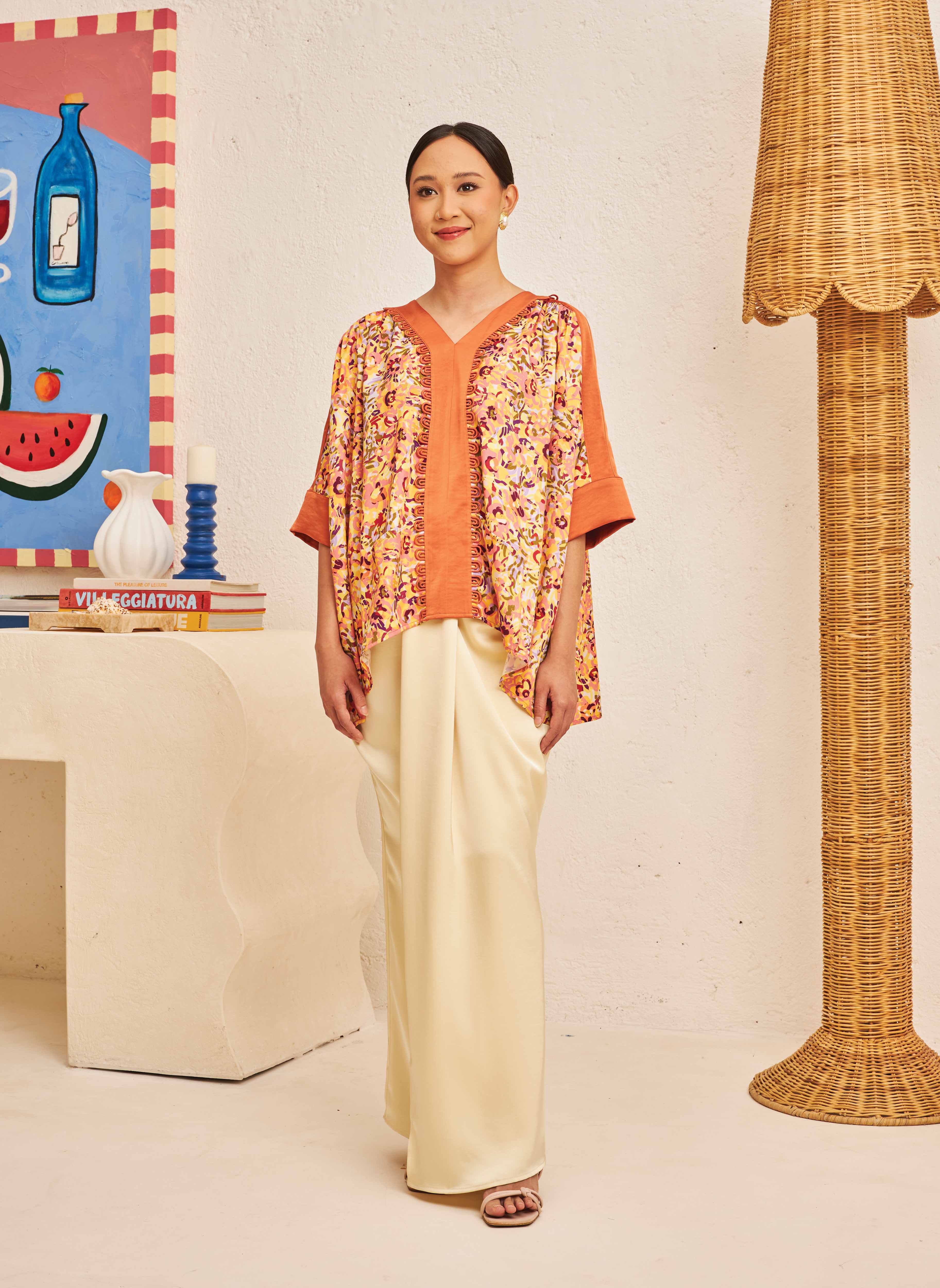 FLORES Contrast Blouse in Clementine
