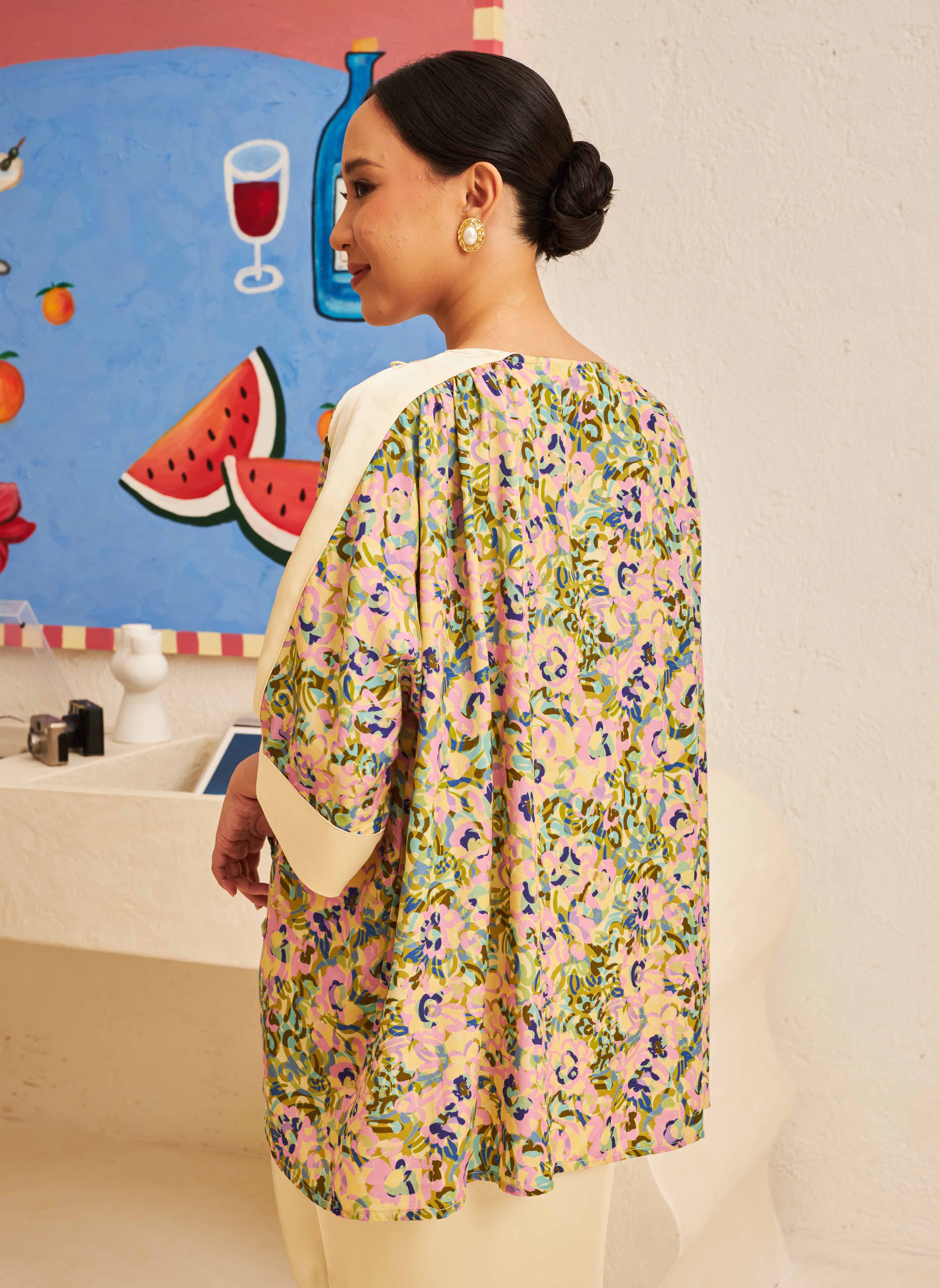 FLORES Contrast Blouse in Evergreen