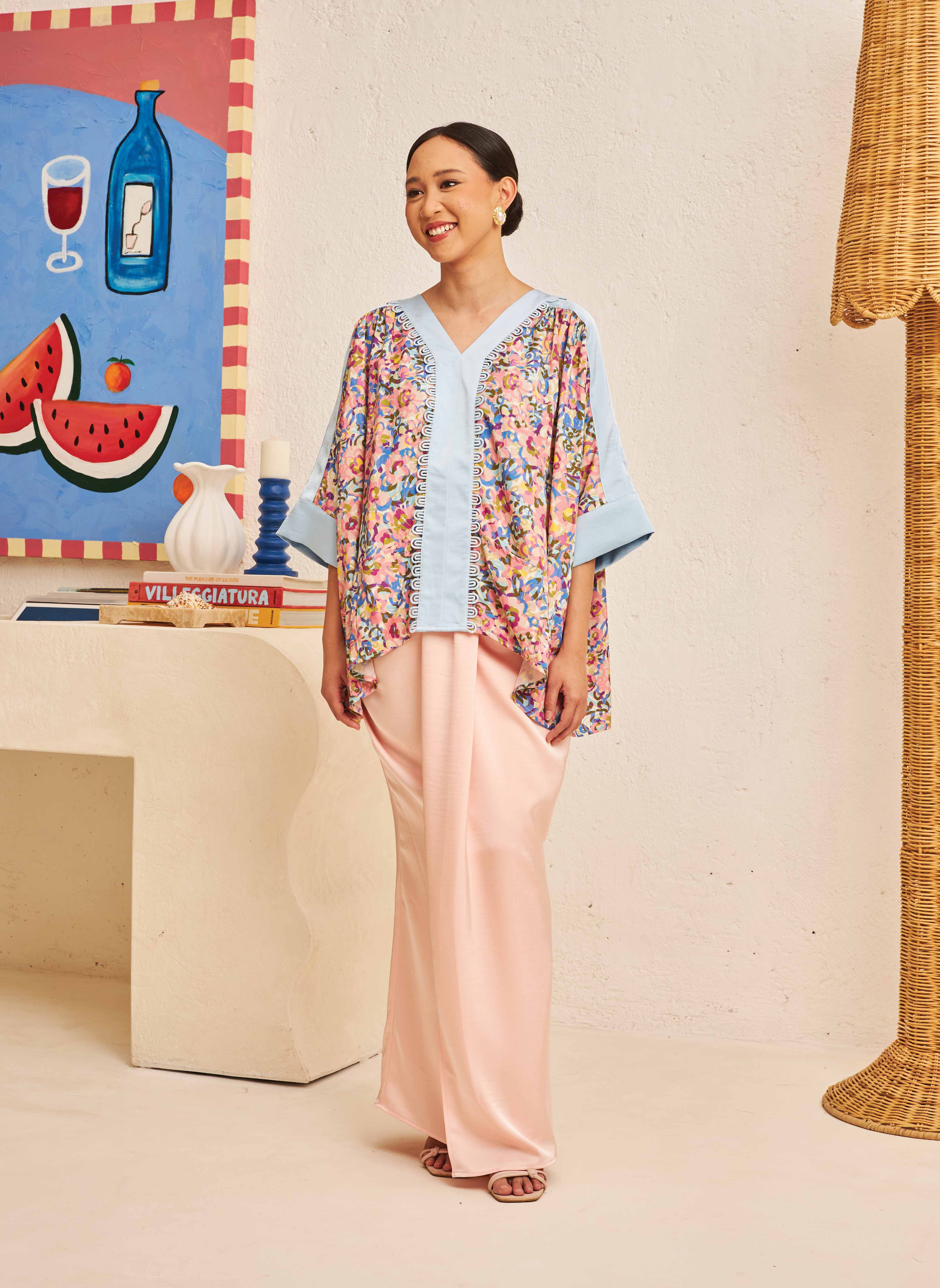 FLORES Contrast Blouse in Iris