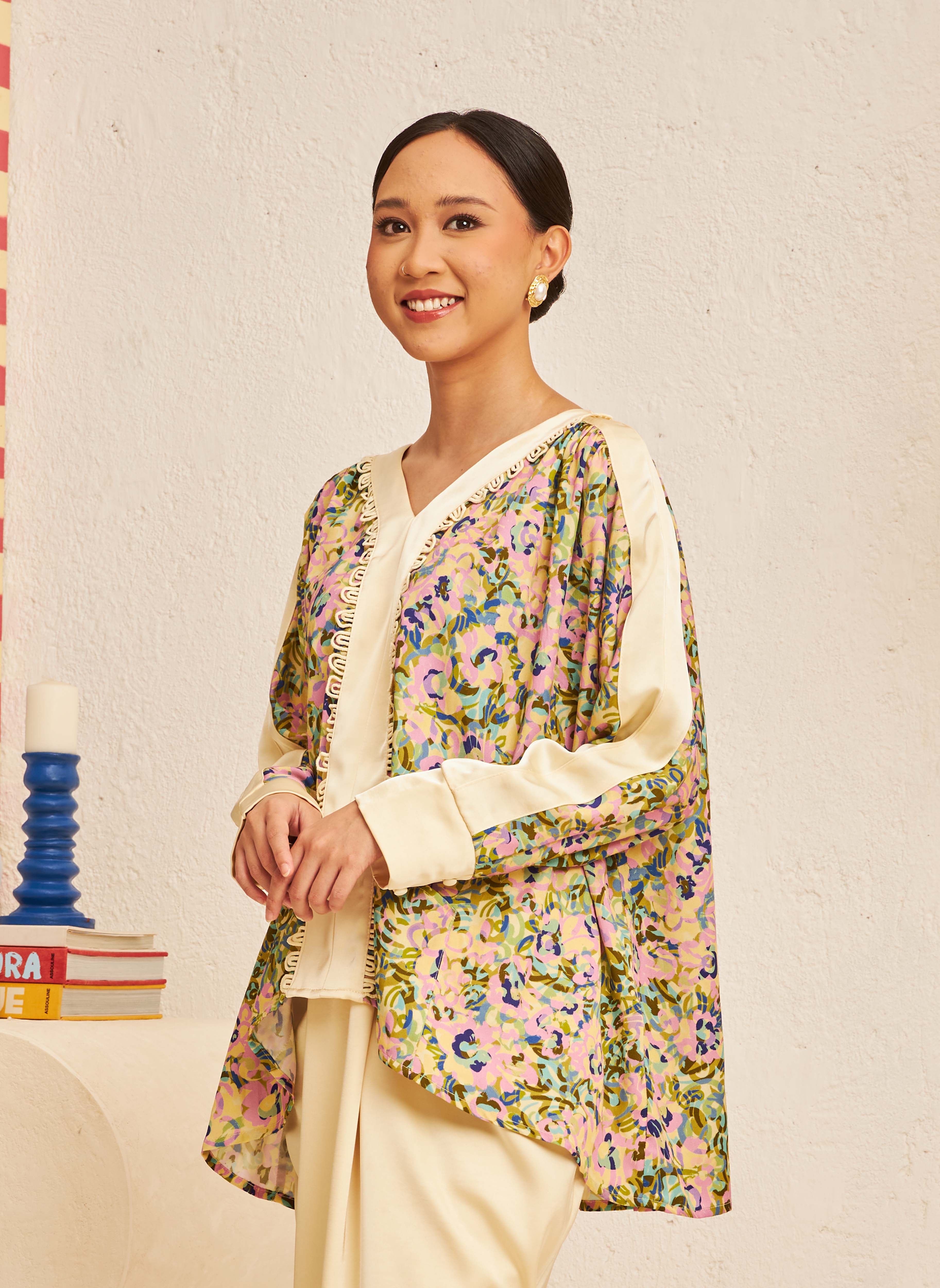 FLORES Long Sleeve Contrast Blouse in Evergreen
