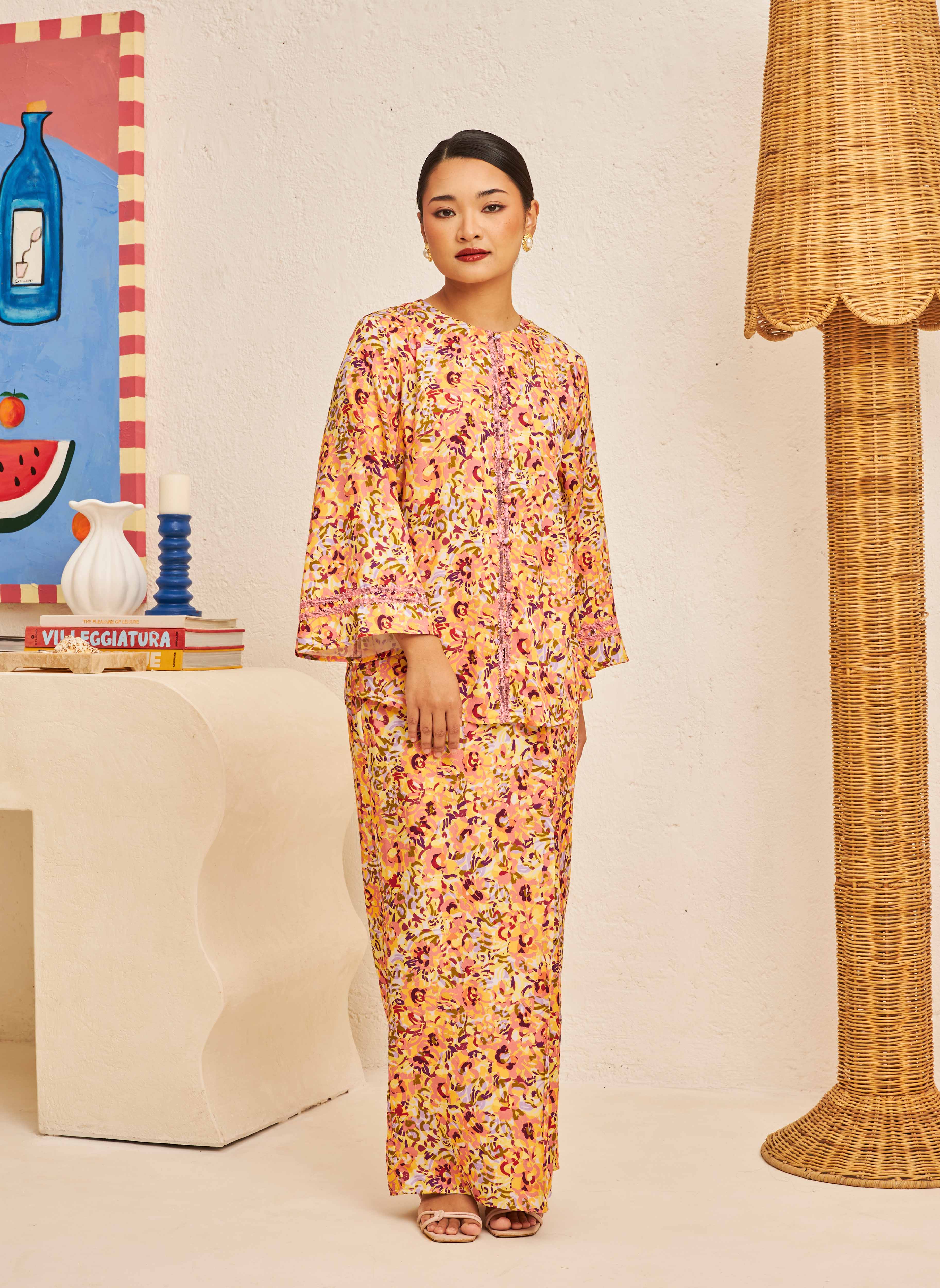 FLORES Kurung Kedah Set in Clementine