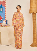 FLORES Kurung Kedah Set in Clementine