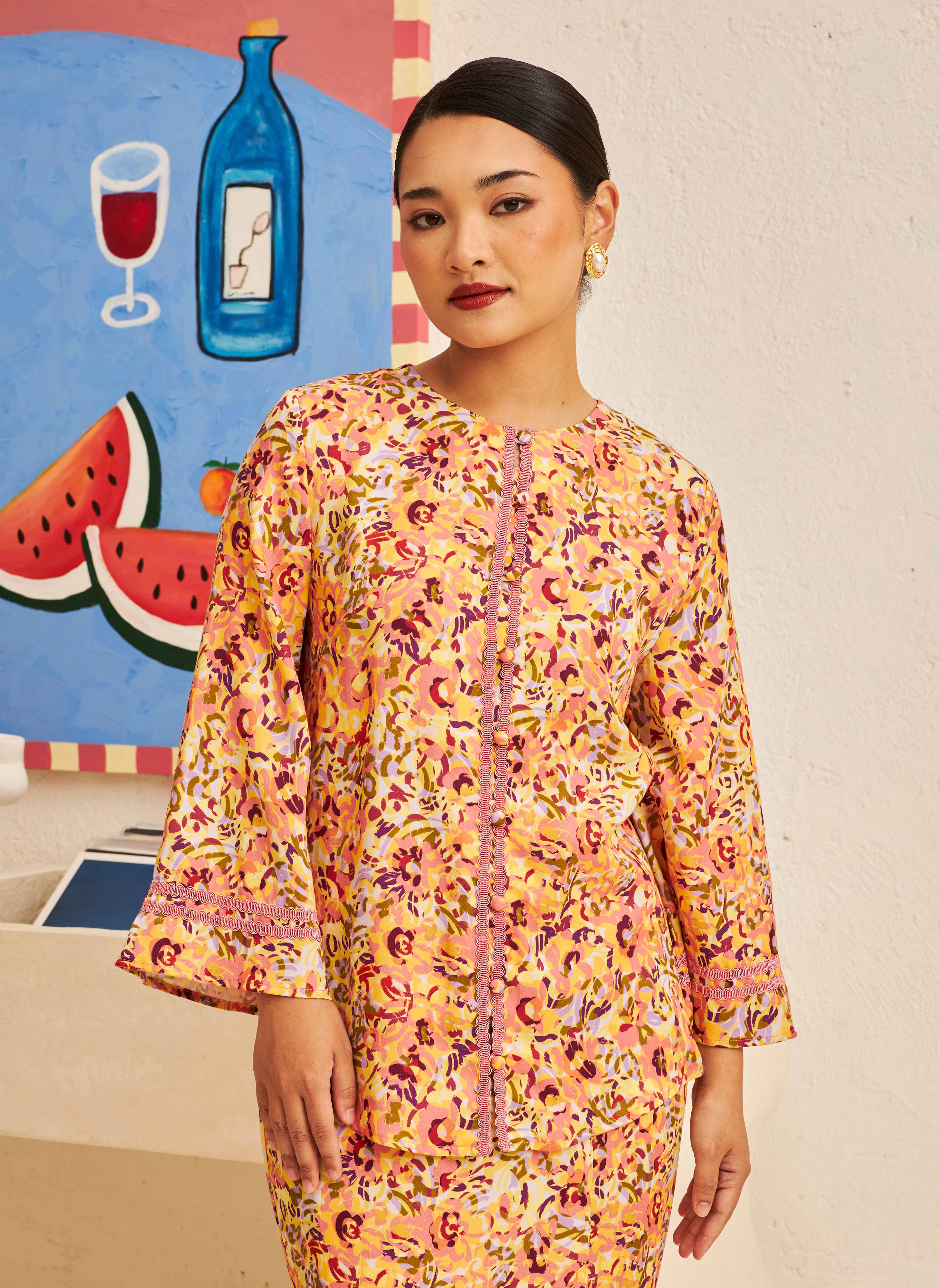 FLORES Kurung Kedah Set in Clementine
