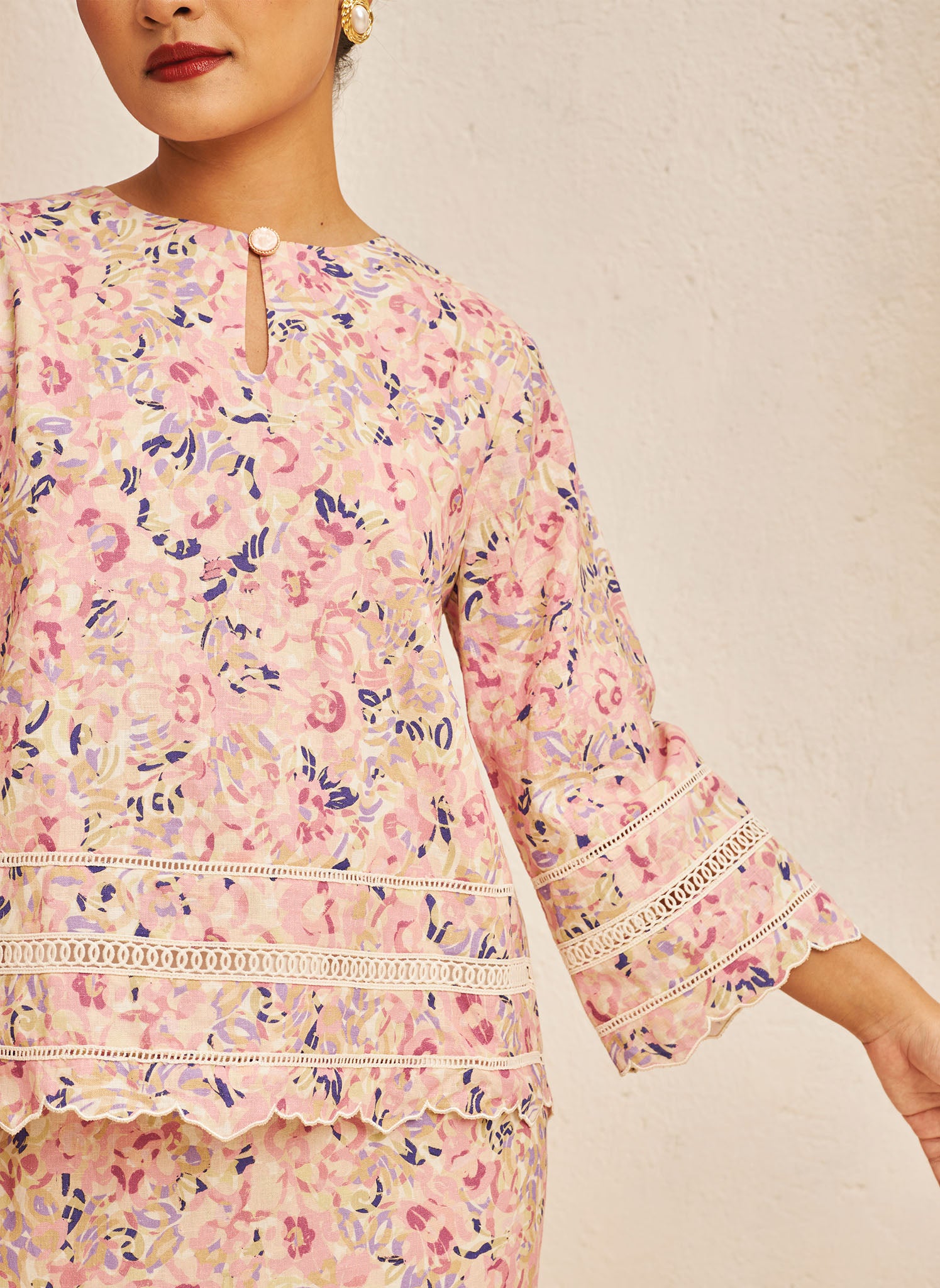 FLORES Embroidered Kurung Kedah in Petal