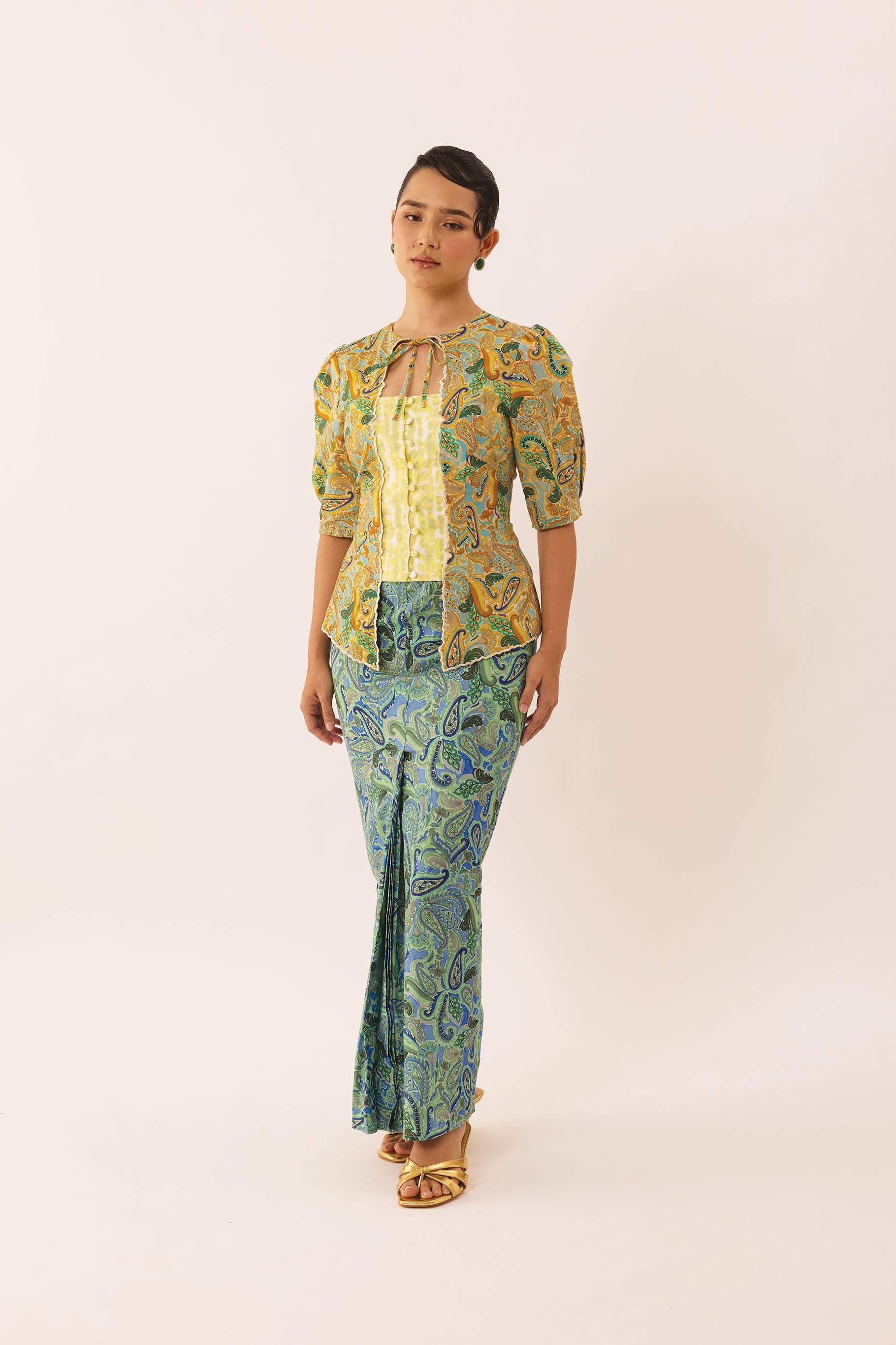 TROVE Linen Kebaya Set in Fusion