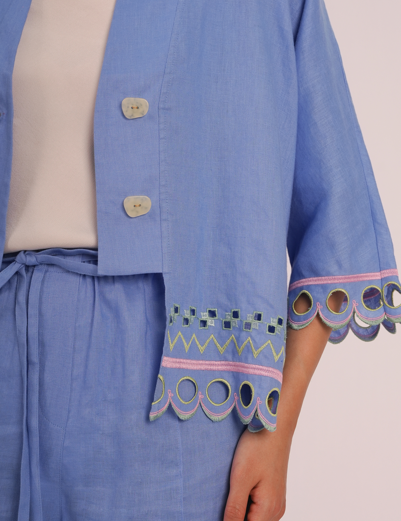 HANOI-KIMONO03.png