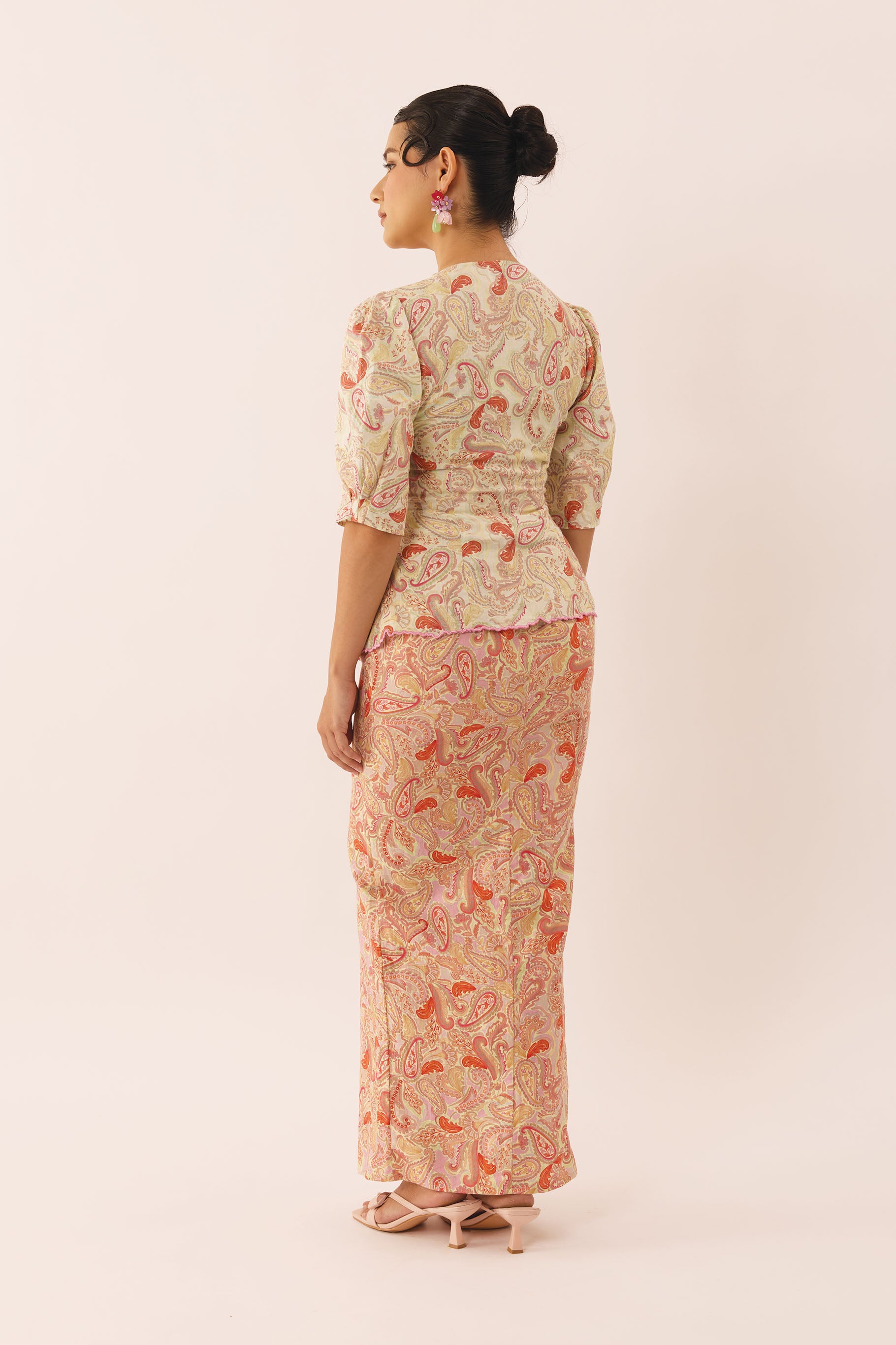 TROVE Linen Kebaya Set in Haven