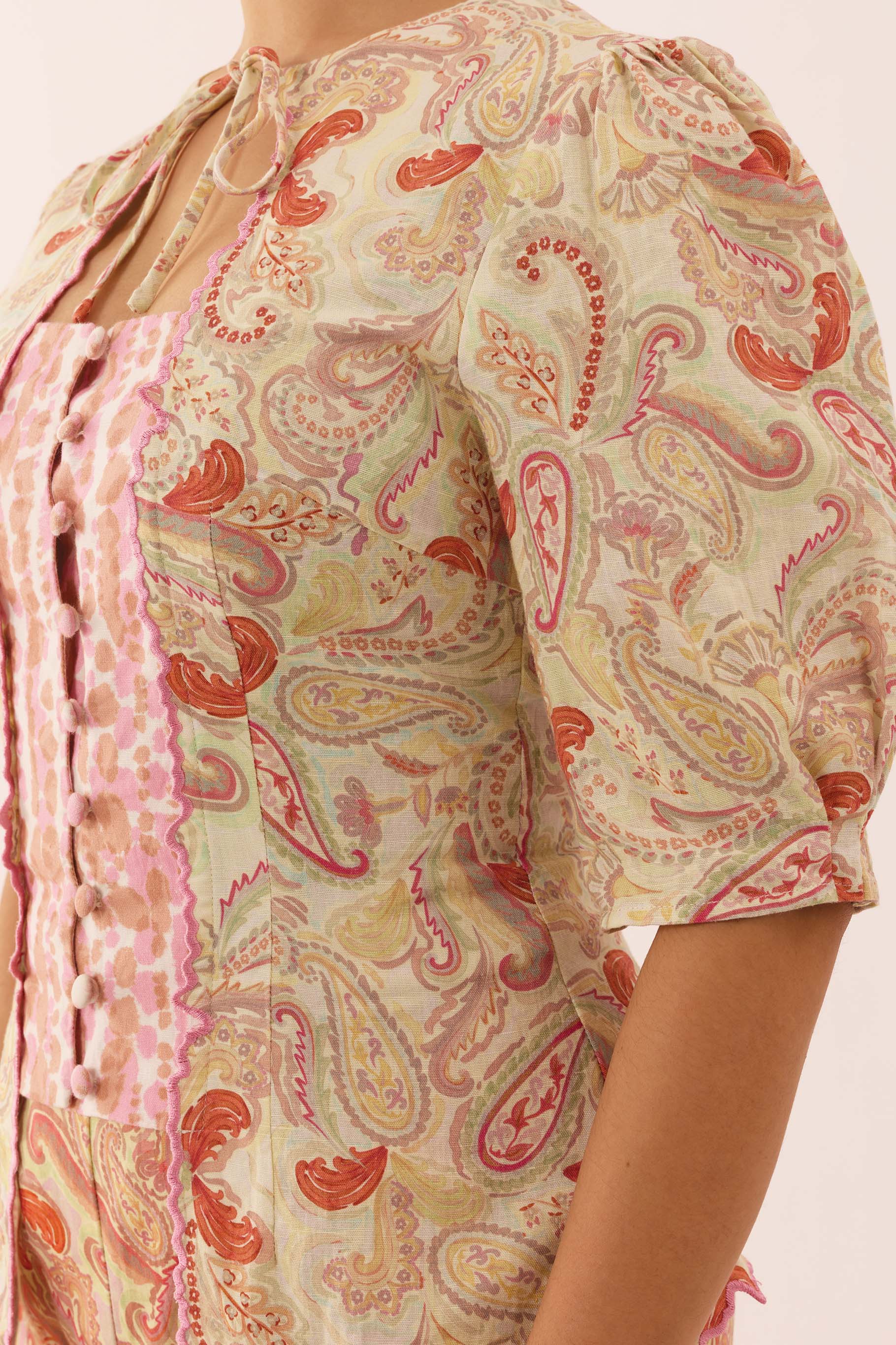 TROVE Linen Kebaya Set in Haven