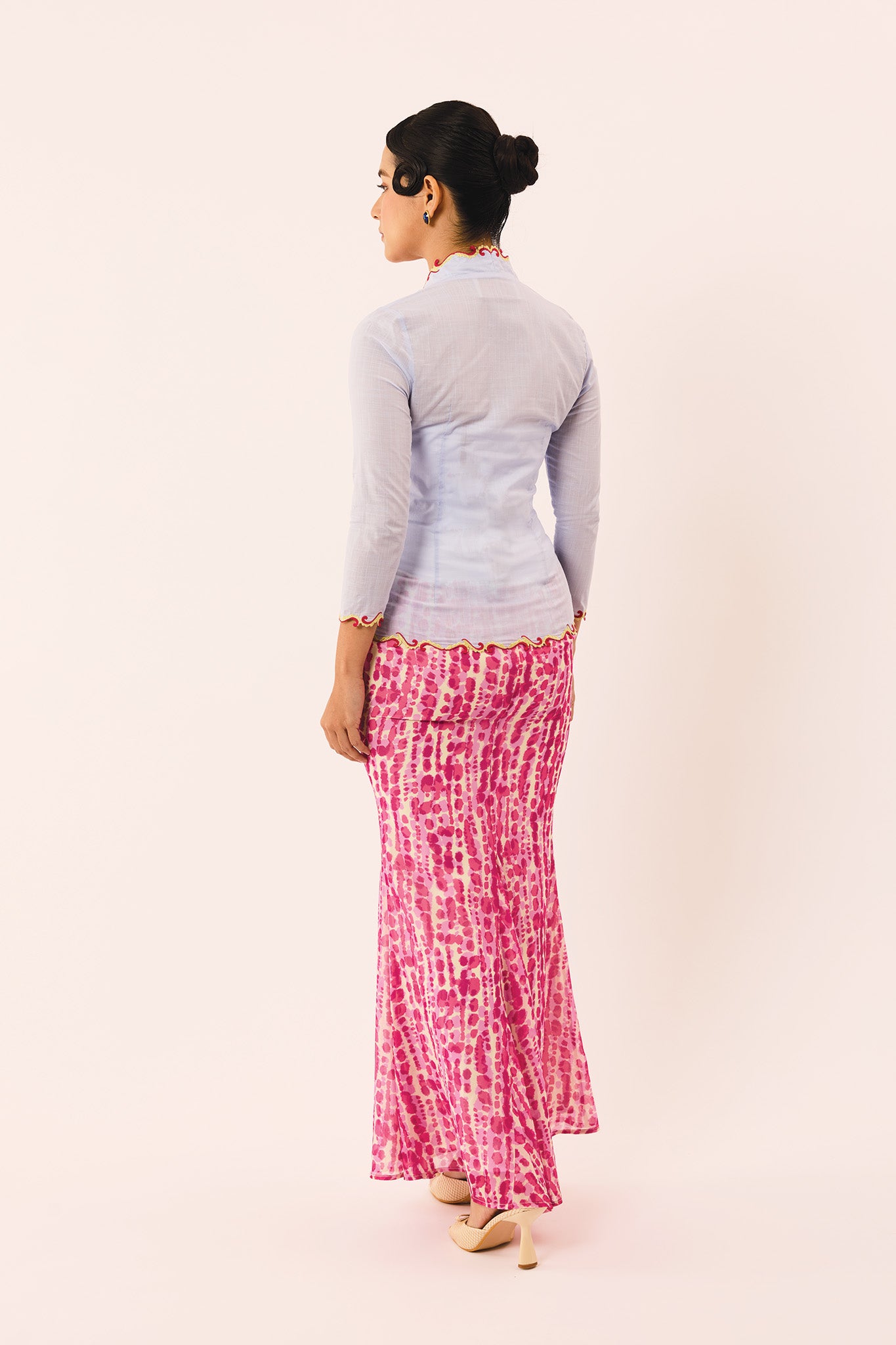 BECOMING Kebaya Blouse in Glaze