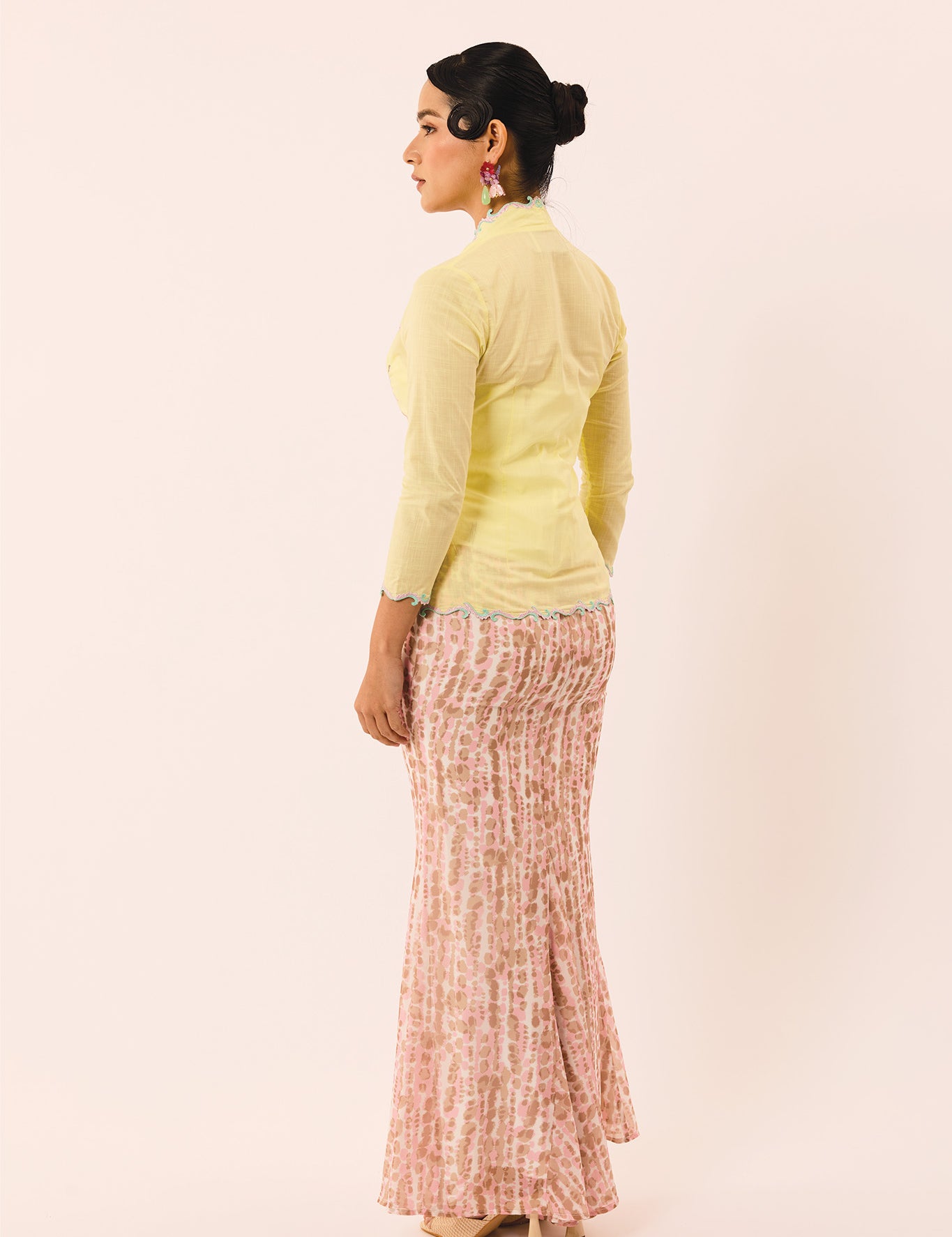 KEBAYA-GLOW02.jpg
