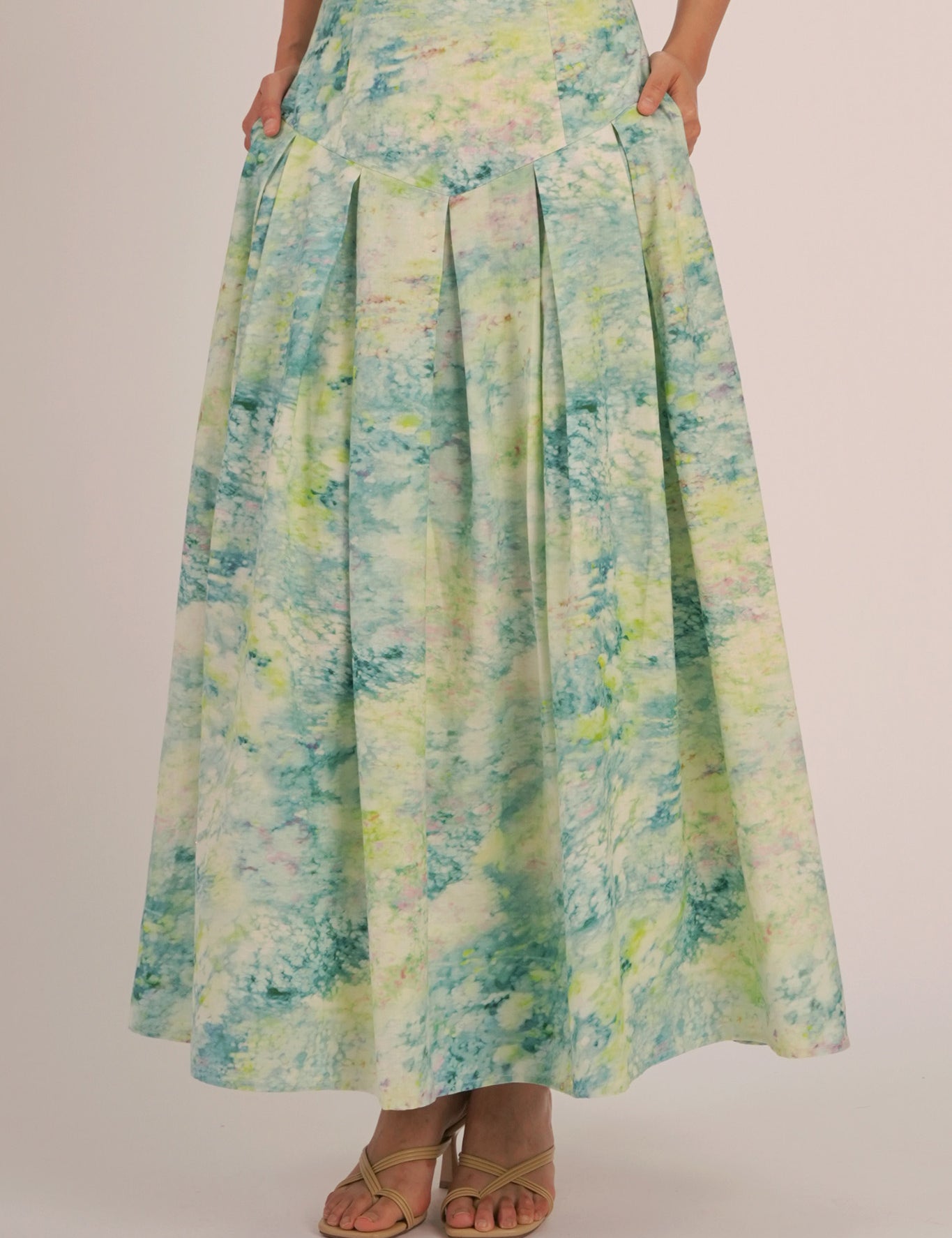 LAKE-SKIRT02.jpg