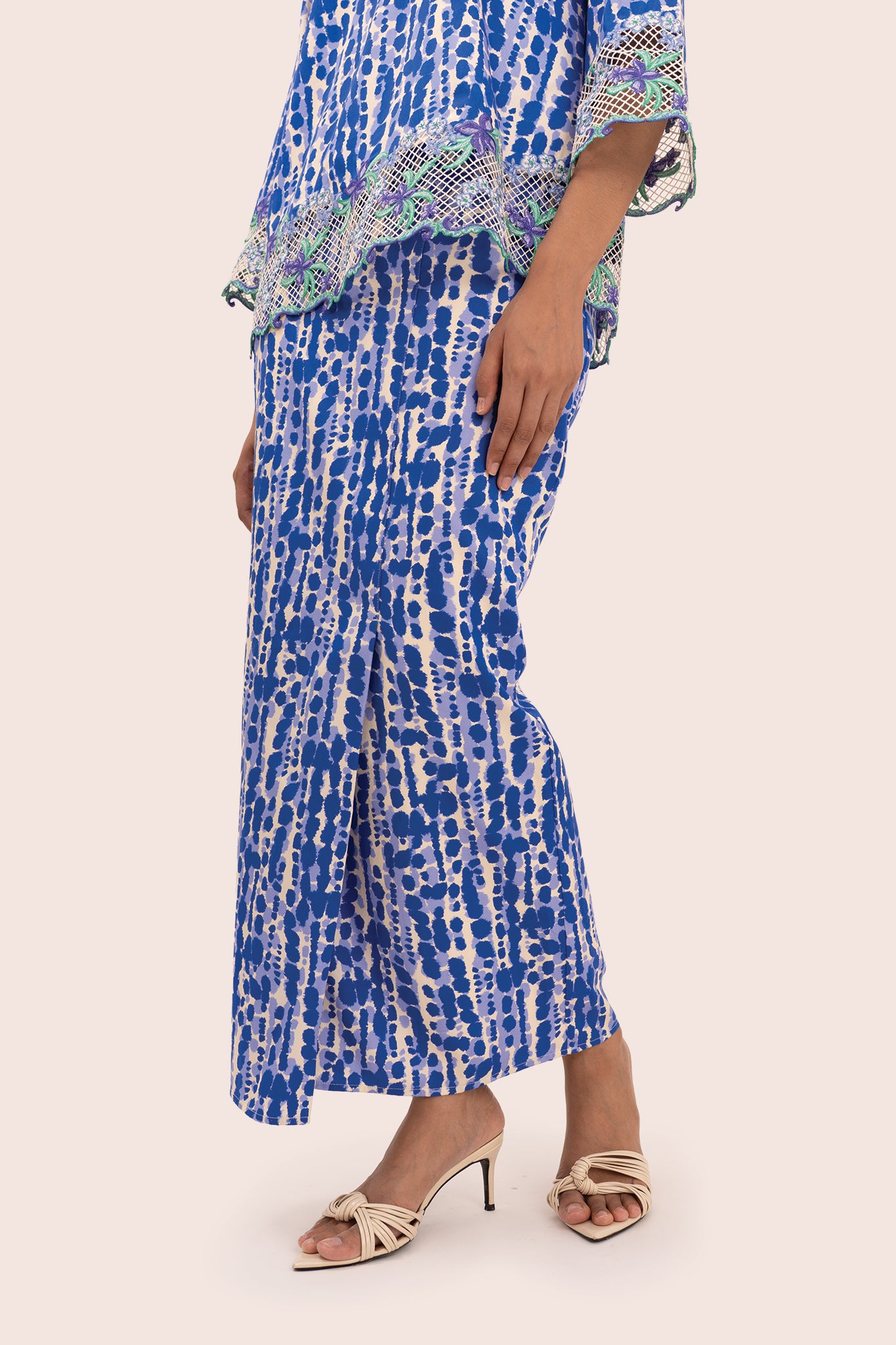 LUSH Kurung Kedah in Lazuli