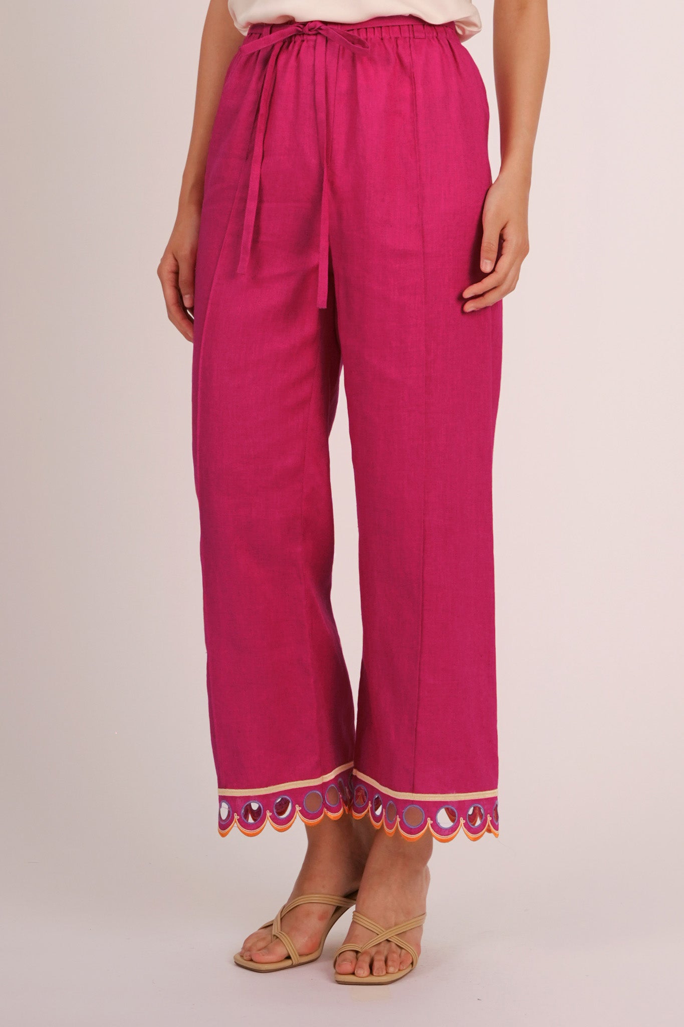 WANDER Linen Pants in Lisbon