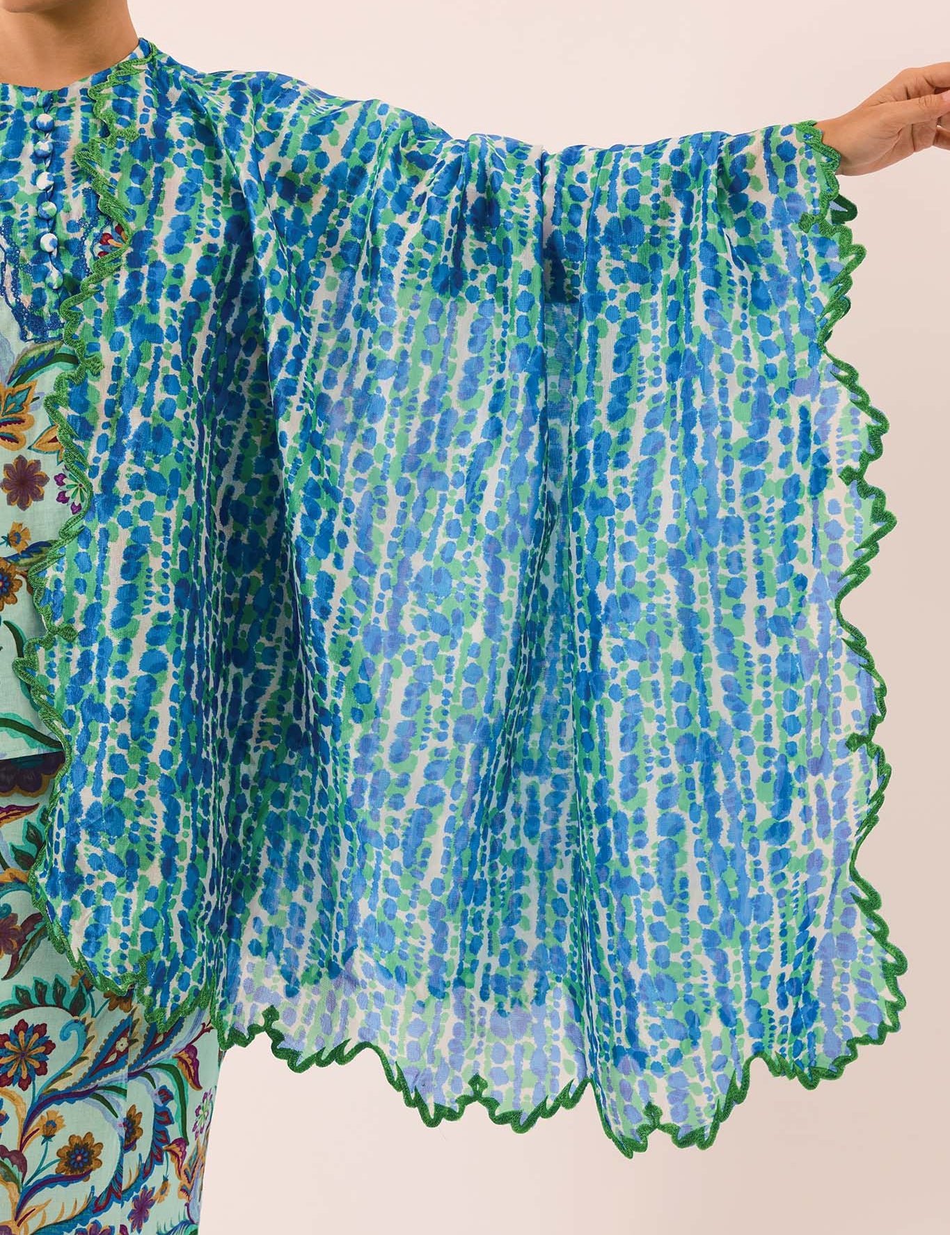 OCEAN-SHAWL02.jpg