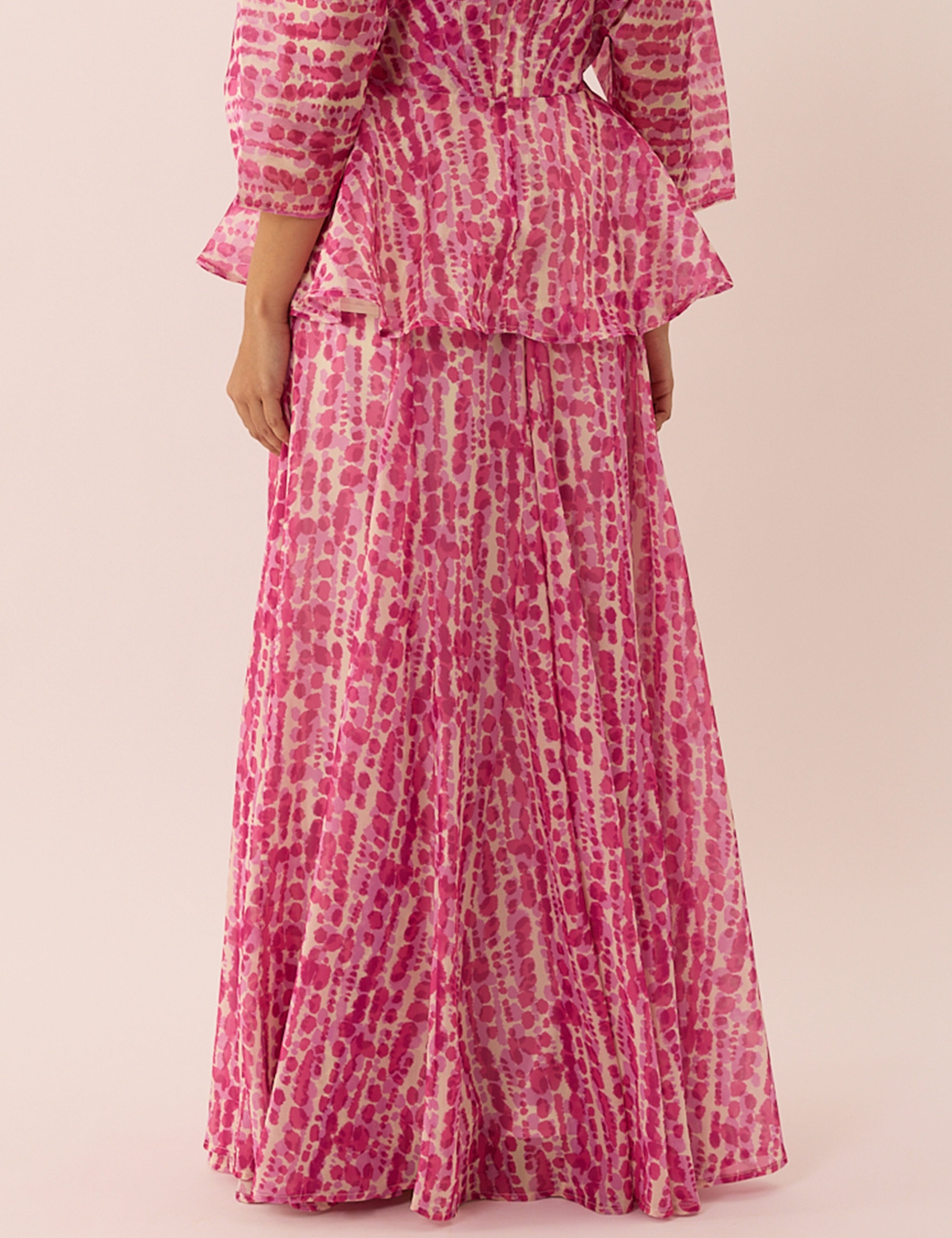 OPERA-FSKIRT02_2ad436d5-2d62-49b5-a11a-af26727703d2.jpg