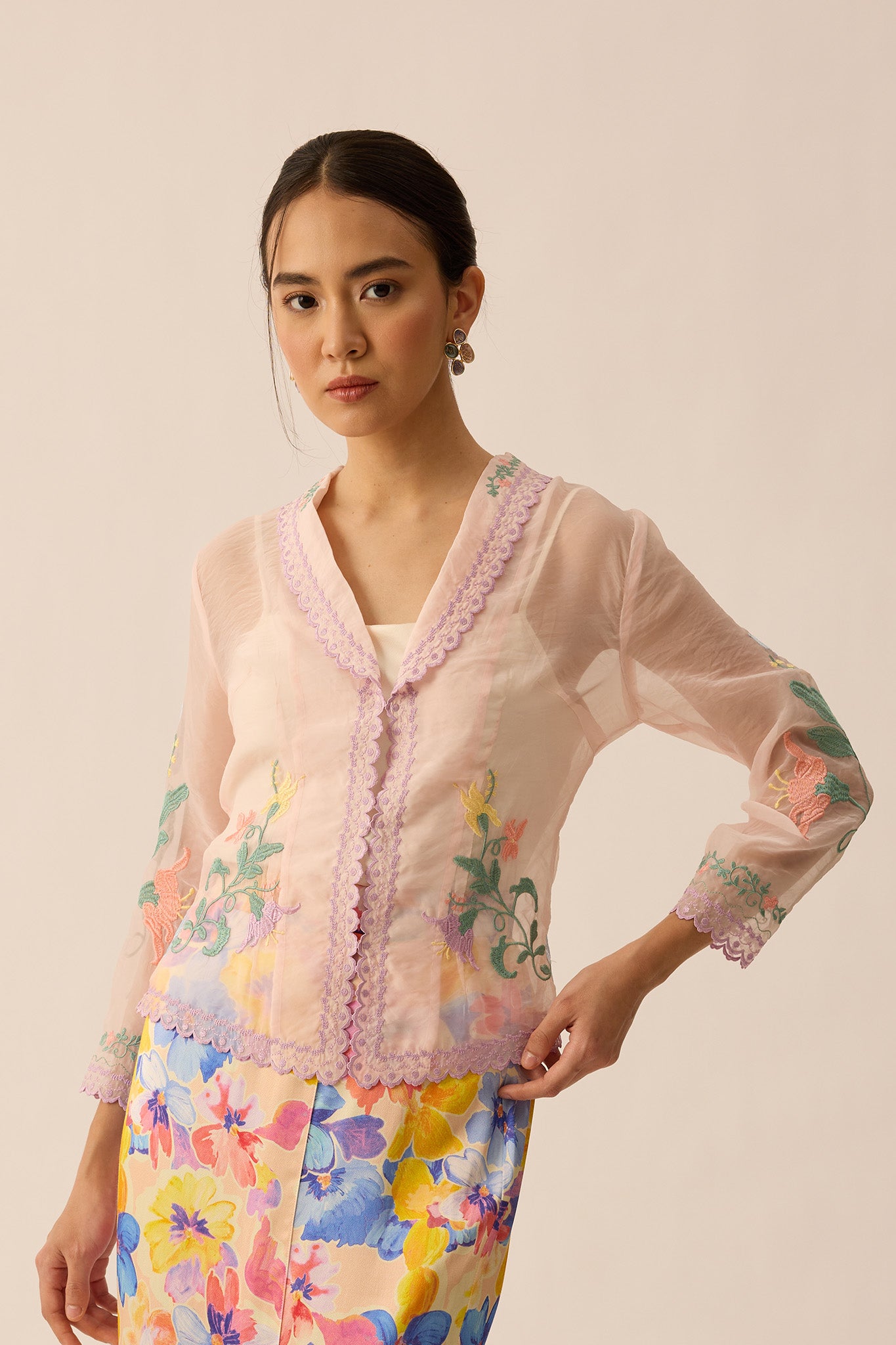 SOUL Kebaya Blouse in Peach