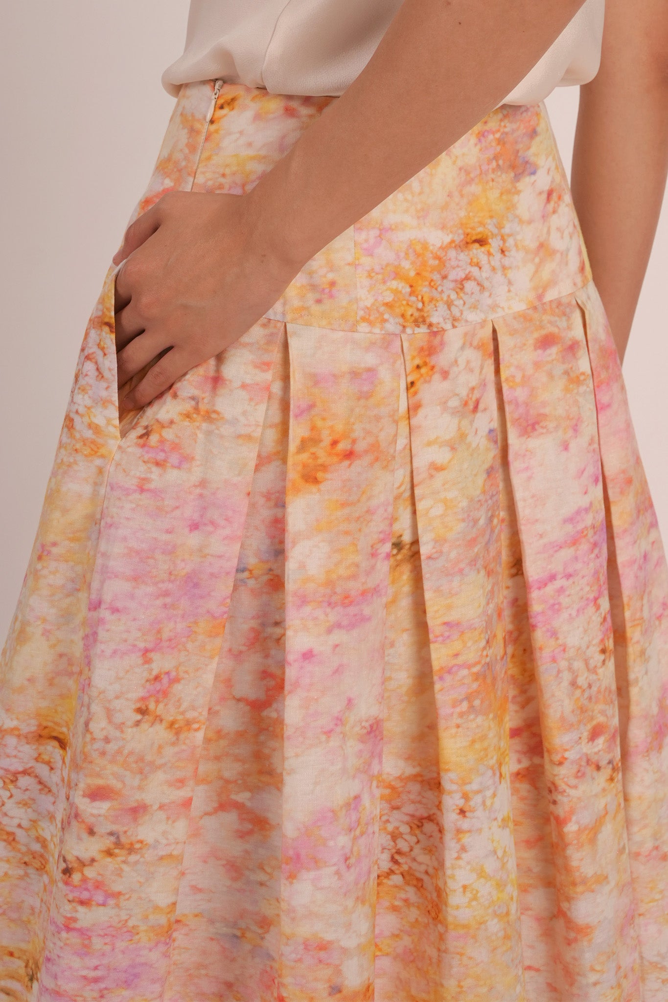 SEASON Linen Flow Skirt in Punch