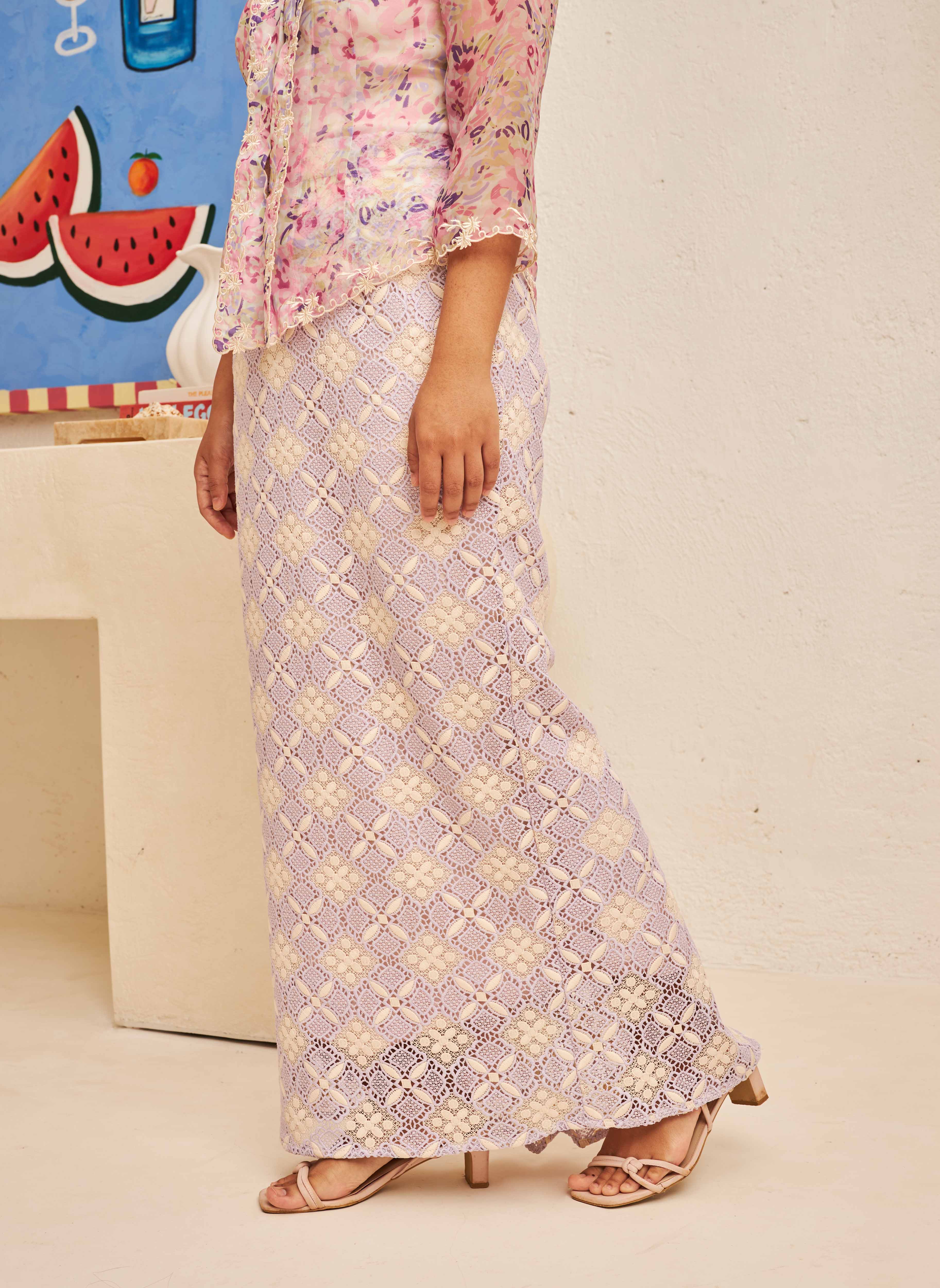 ROSA Lace Skirt in Lilac