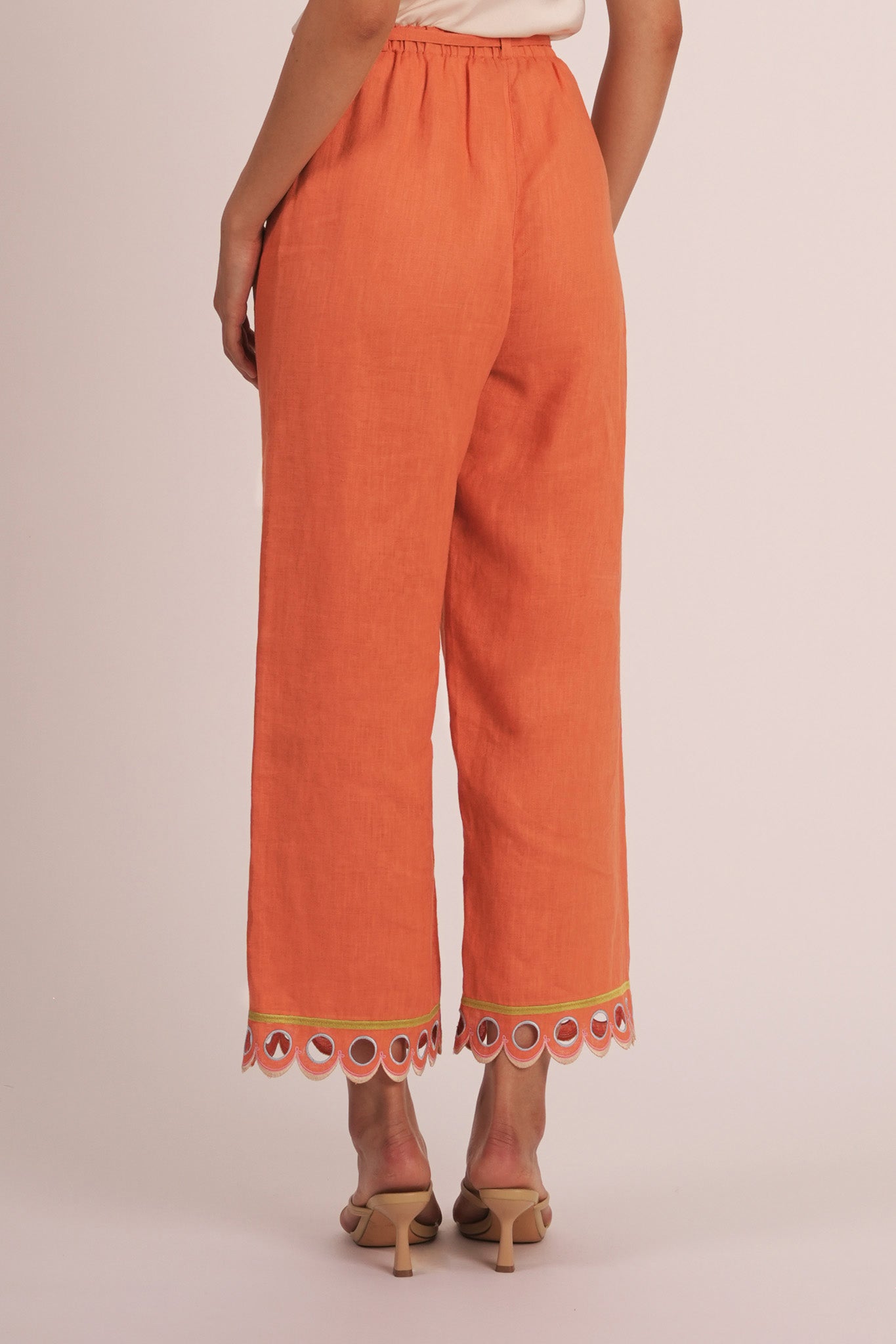 WANDER Linen Pants in Sahara
