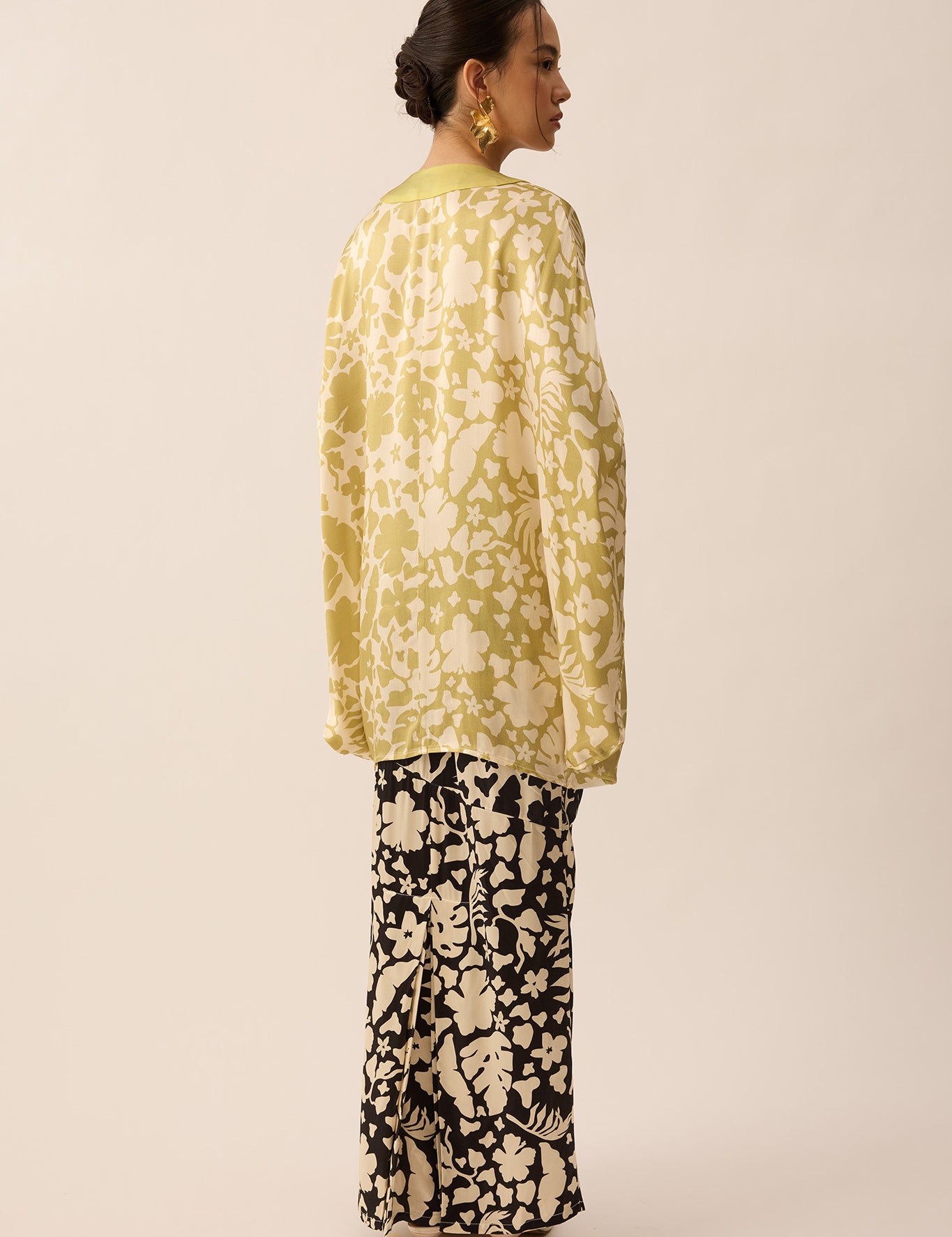SPIRIT-COVERUP-AG03.jpg