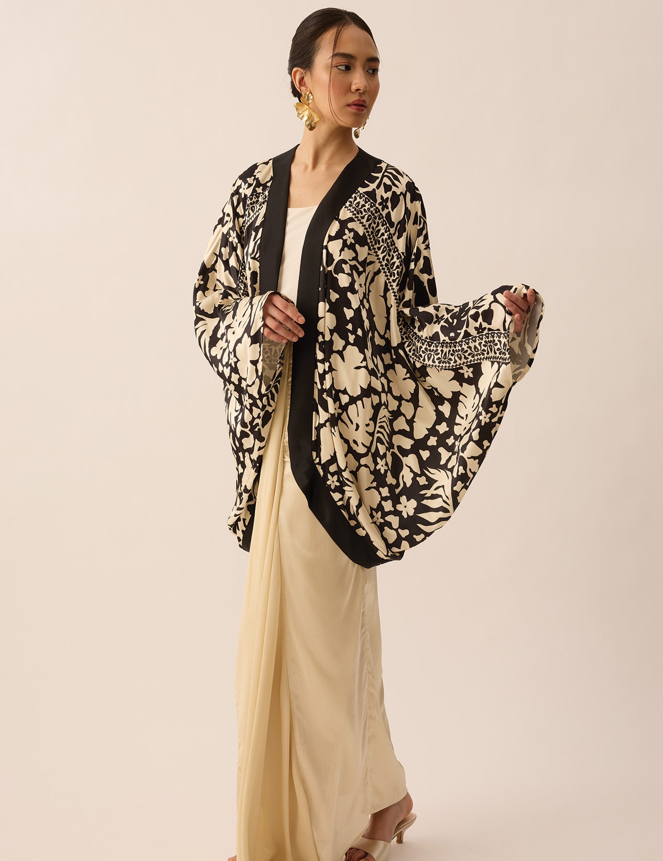 SPIRIT-OVERSIZED-ONYX02.jpg
