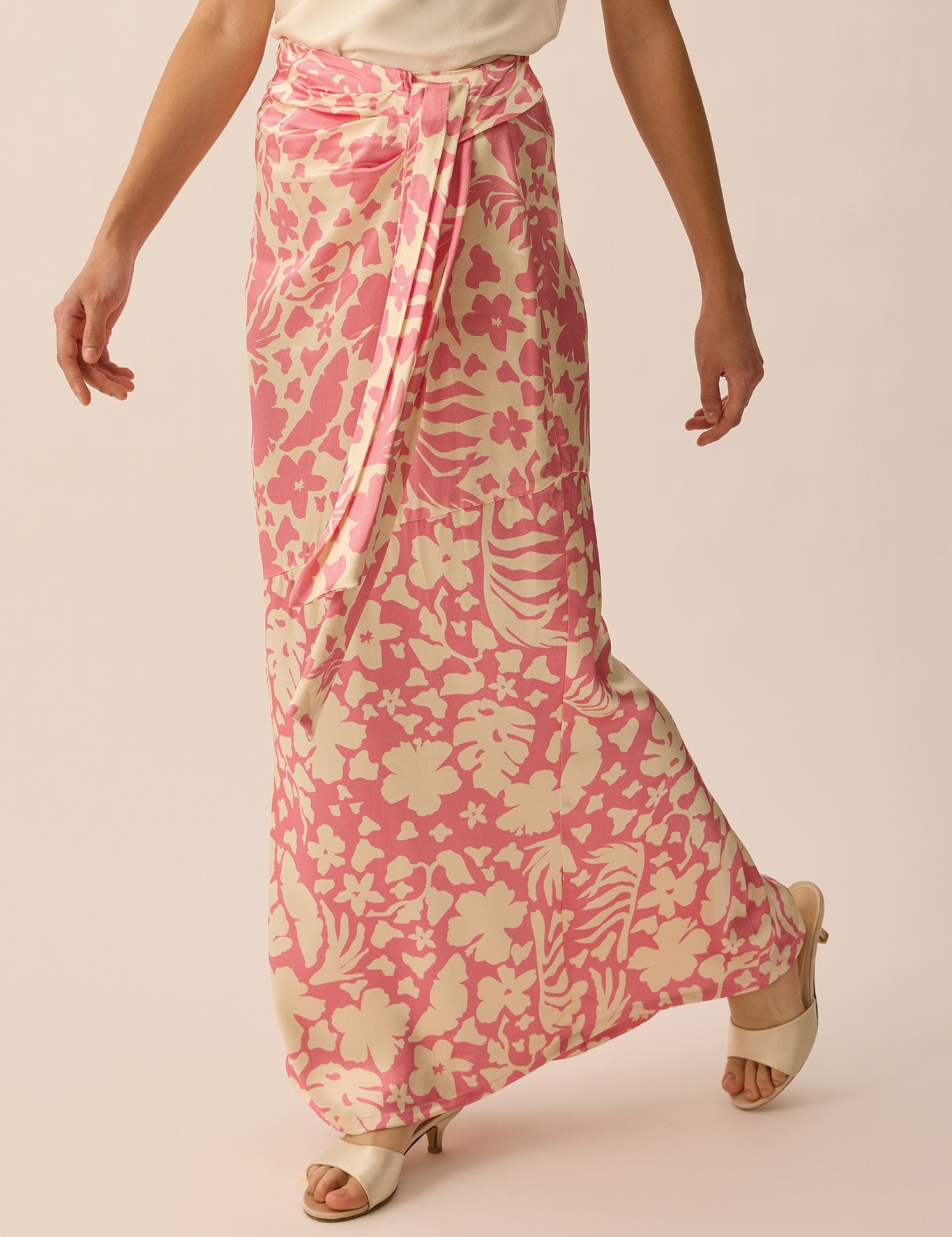 SPIRIT-PAREO-PEONY01.jpg