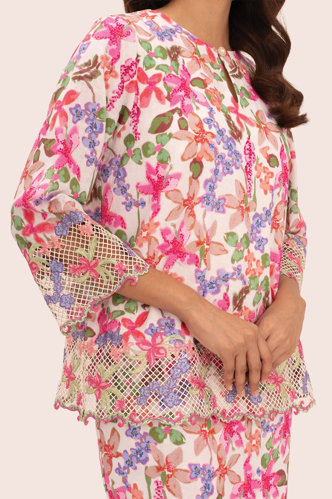 LUSH Kurung Kedah in Stellar