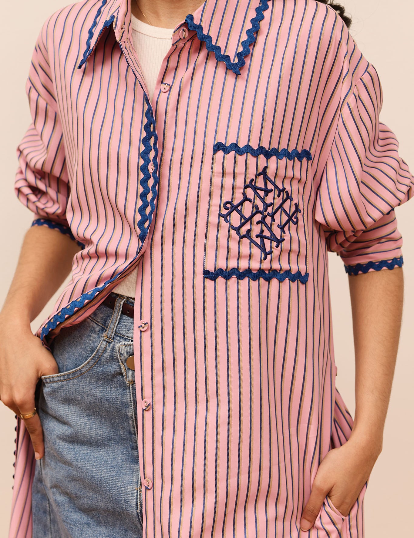 TAFFYDRESS_03.jpg