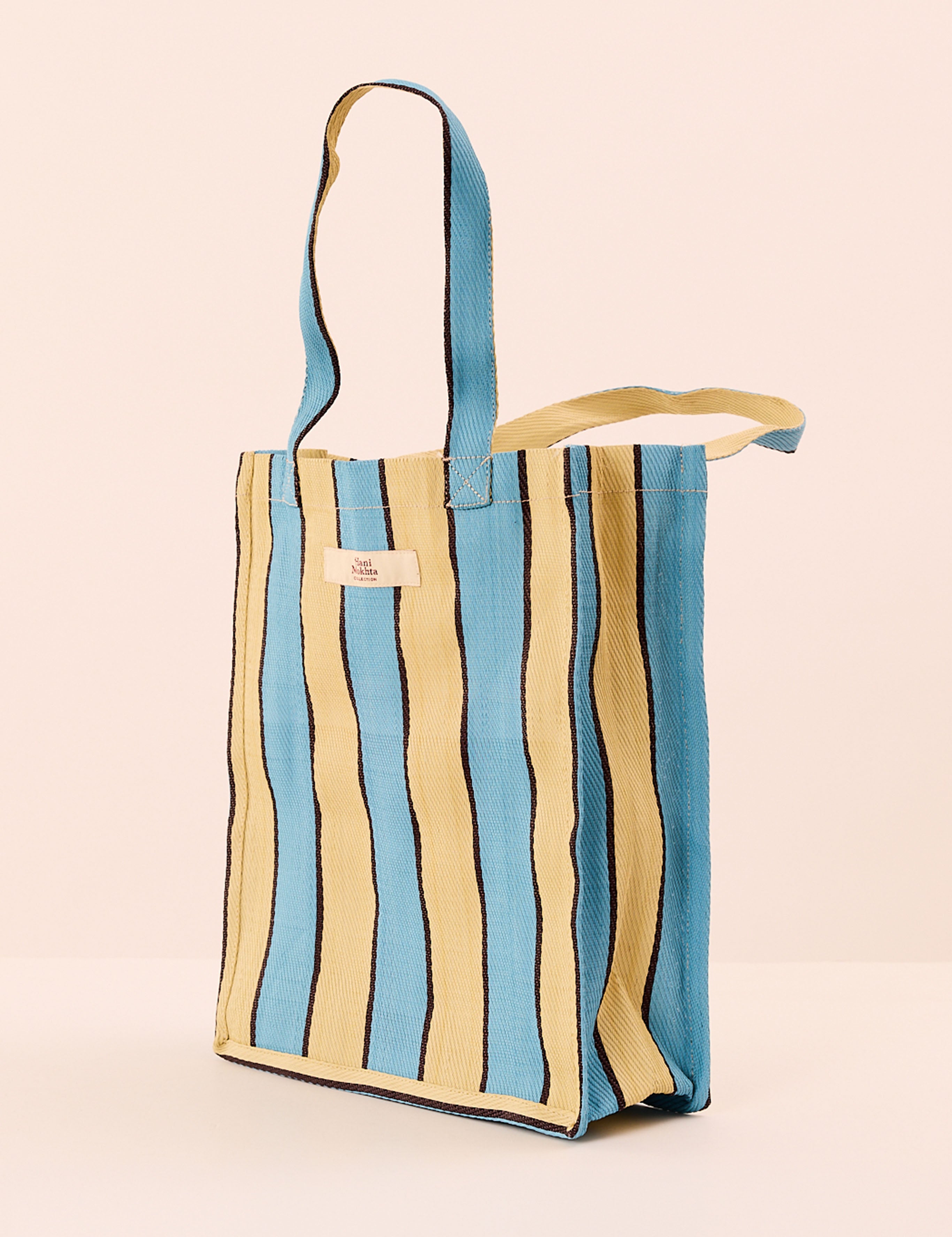 TOTE-CHAI02.jpg