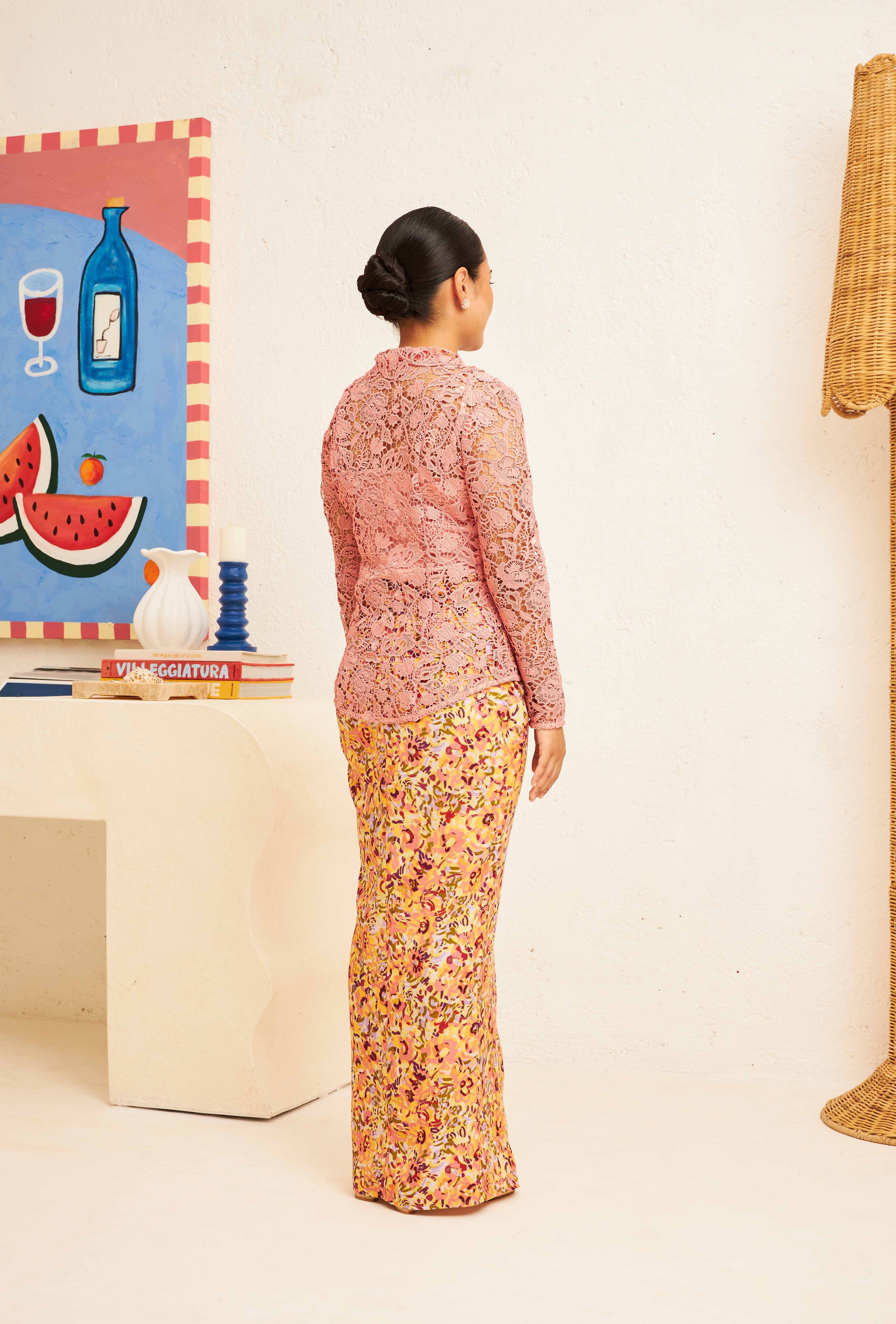 ERYS Kebaya Set (Camisole) in Clementine